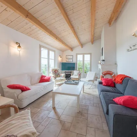 Villa Loix, 4 Bedrooms, 8 Persons - Fr-1-258-127 Nyaraló Loix